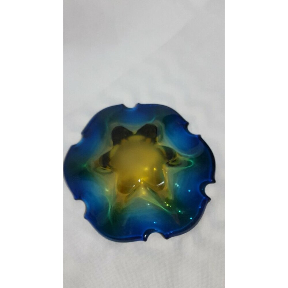 Art Glass Dish Bowl Trinket Ashtray Blue Amber Scallop 7.5" Heavy - Picture 5 of 6